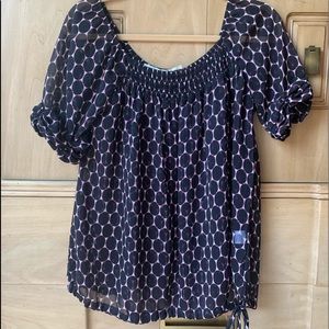 SILKY POLYESTER SS GEOMETRIC TOP